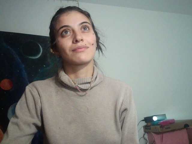 Live sex webcam photo for mariecam420 #277634187