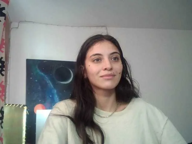 Live sex webcam photo for mariecam420 #277645487