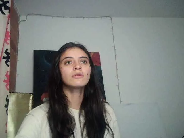 Live sex webcam photo for mariecam420 #277647360