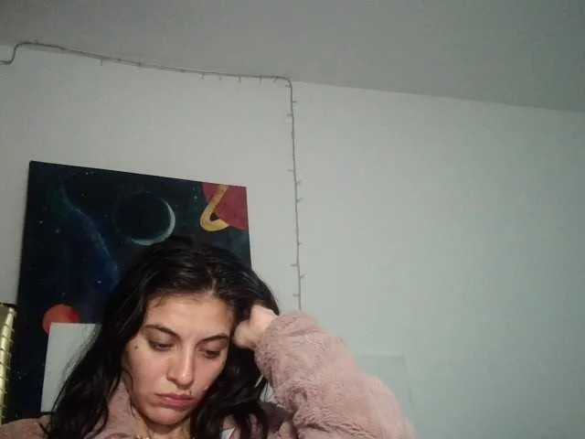 Live sex webcam photo for mariecam420 #277654121