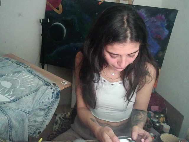 Live sex webcam photo for mariecam420 #277733324