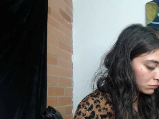 Live sex webcam photo for mariecam420 #278227873