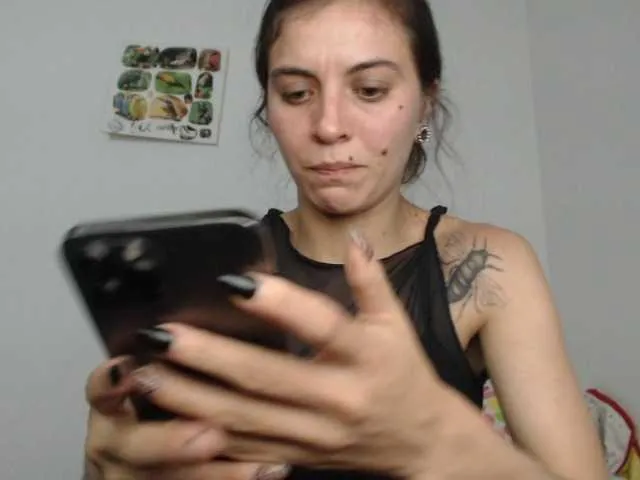 Live sex webcam photo for mariecam420 #289714145