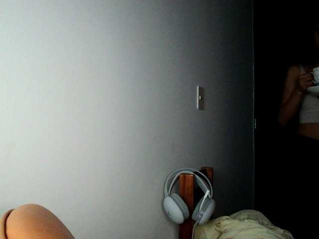 Live sex webcam photo for mariecam420 #289913846