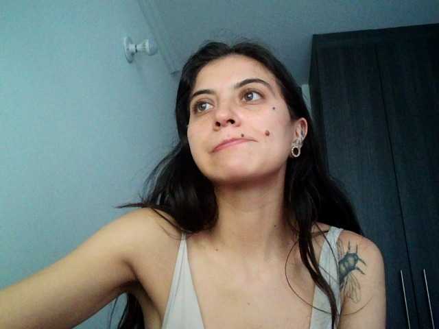 Live sex webcam photo for mariecam420 #289955505