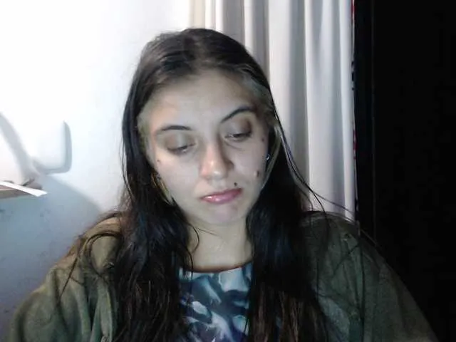 Live sex webcam photo for mariecam420 #290343872