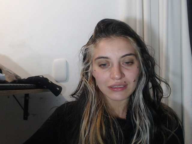 Live sex webcam photo for mariecam420 #290486014