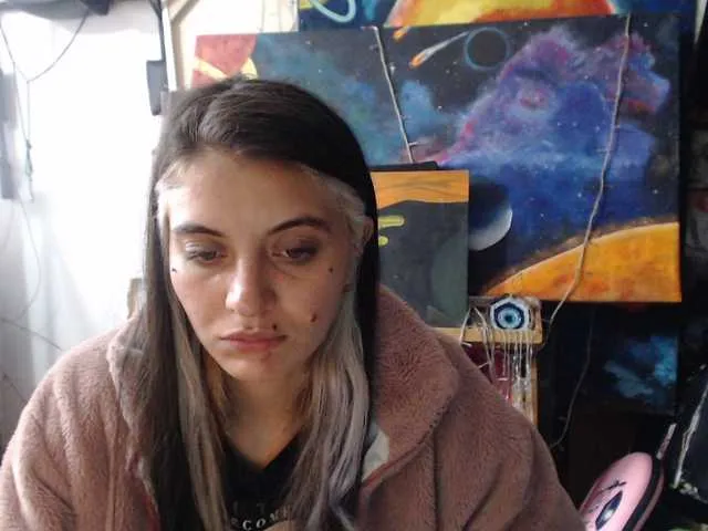 Live sex webcam photo for mariecam420 #290670525