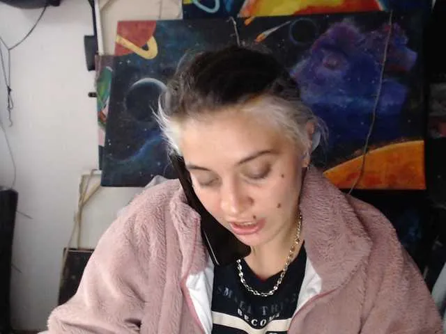 Live sex webcam photo for mariecam420 #290677701