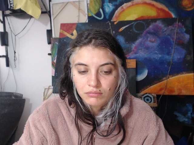 Live sex webcam photo for mariecam420 #290685169