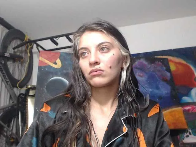 Live sex webcam photo for mariecam420 #290742600