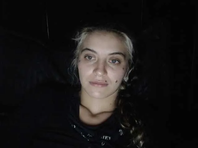 Live sex webcam photo for mariecam420 #290817209