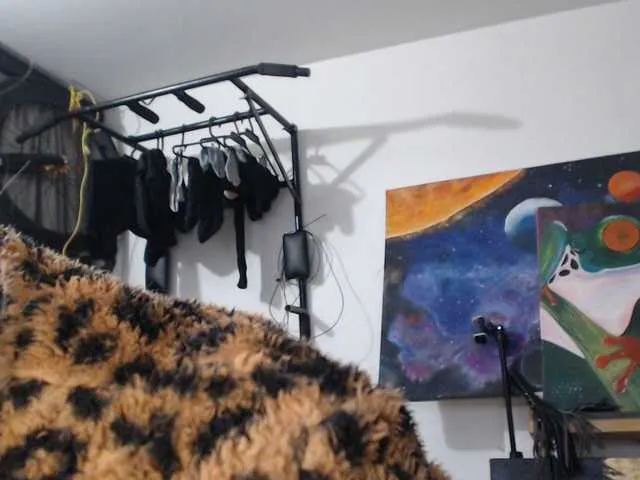 Live sex webcam photo for mariecam420 #291013491