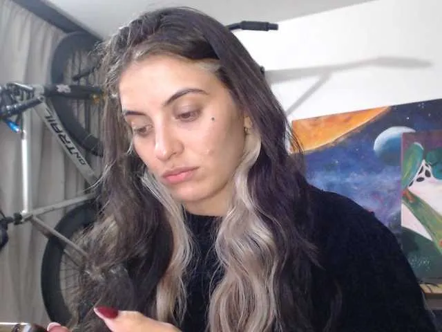 Live sex webcam photo for mariecam420 #291066886