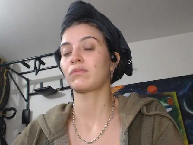 Live sex webcam photo for mariecam420 #291101528