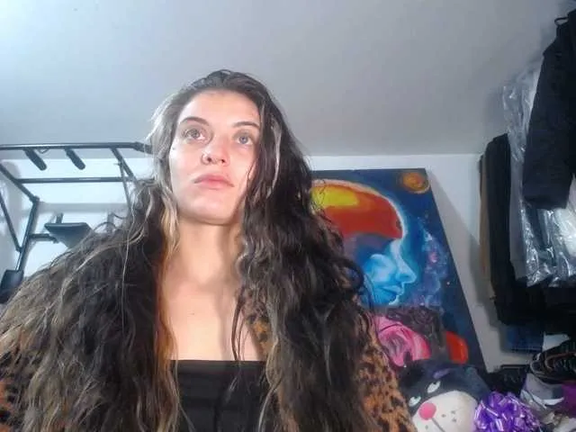 Live sex webcam photo for mariecam420 #291402459