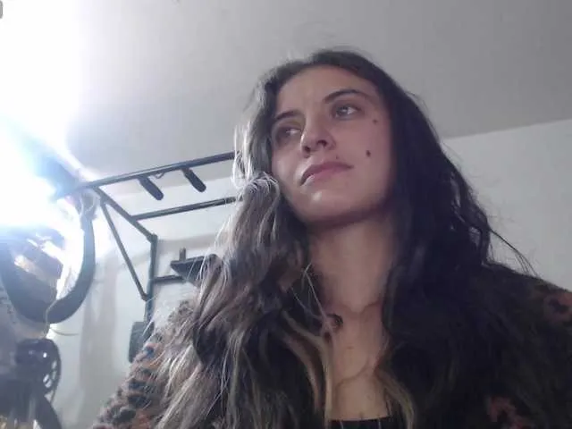 Live sex webcam photo for mariecam420 #291475257