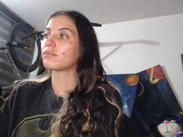 Live sex webcam photo for mariecam420 #291705899