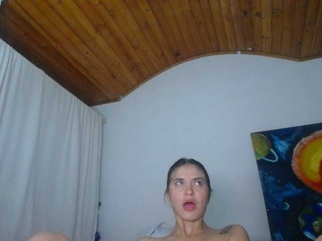 Live sex webcam photo for mariecam420 #292113028