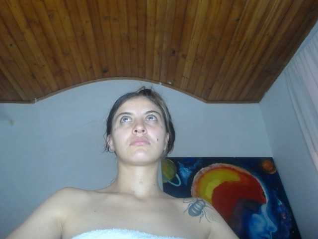 Live sex webcam photo for mariecam420 #292116433