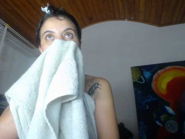 Live sex webcam photo for mariecam420 #292118326