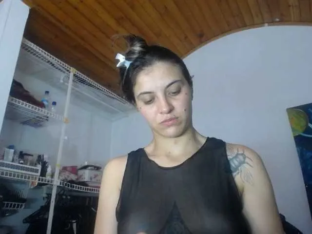 Live sex webcam photo for mariecam420 #292125191