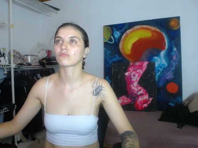 Live sex webcam photo for mariecam420 #292165915