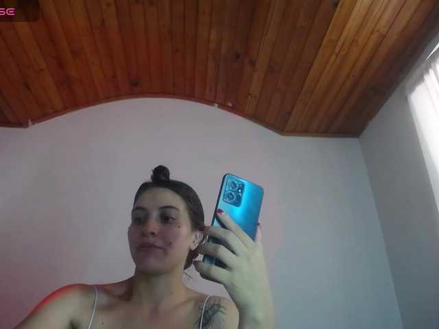 Live sex webcam photo for mariecam420 #292389838