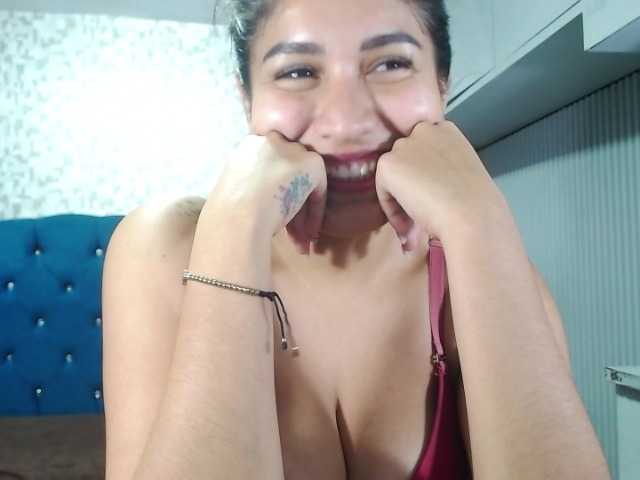 Live sex webcam photo for marieljoliex #277543538