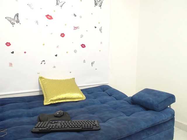 Live sex webcam photo for mariewish #272789621