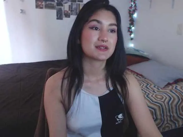 Live sex webcam photo for marilyngoodm #274272318
