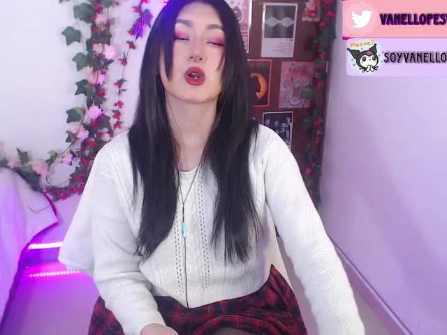 Live sex webcam photo for marilyngoodm #276381396