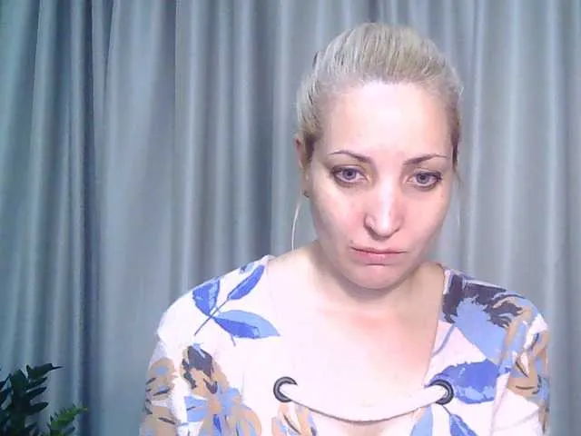 Live sex webcam photo for mariska-kiska #276580278
