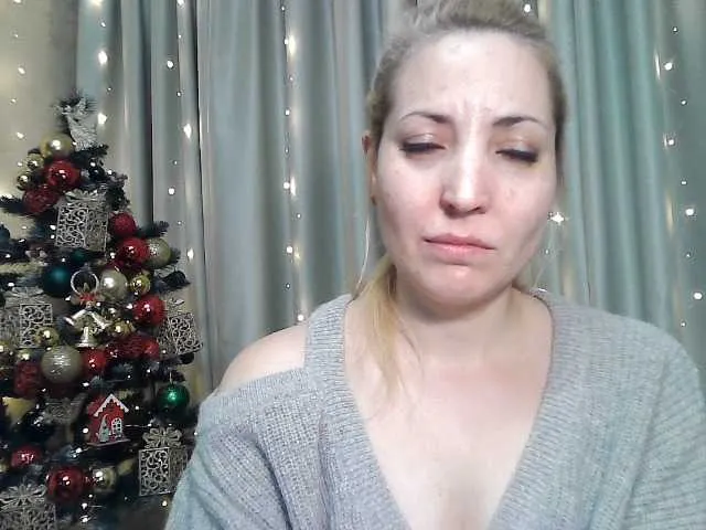 Live sex webcam photo for mariska-kiska #276909758