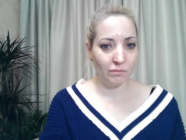 Live sex webcam photo for mariska-kiska #277070132