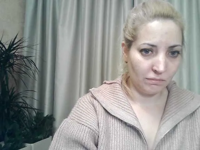 Live sex webcam photo for mariska-kiska #277361148