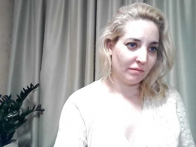 Live sex webcam photo for mariska-kiska #290719192