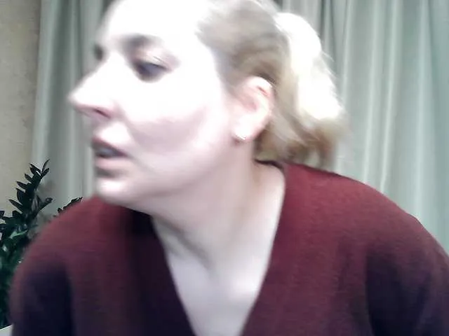 Live sex webcam photo for mariska-kiska #290921640