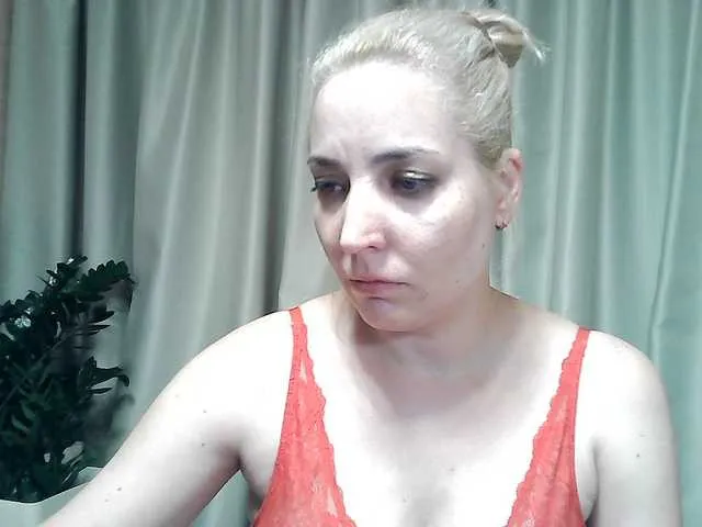 Live sex webcam photo for mariska-kiska #291496546
