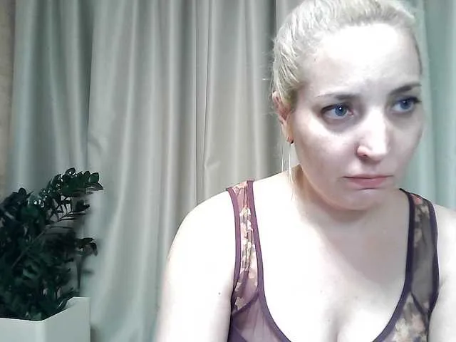 Live sex webcam photo for mariska-kiska #291584330