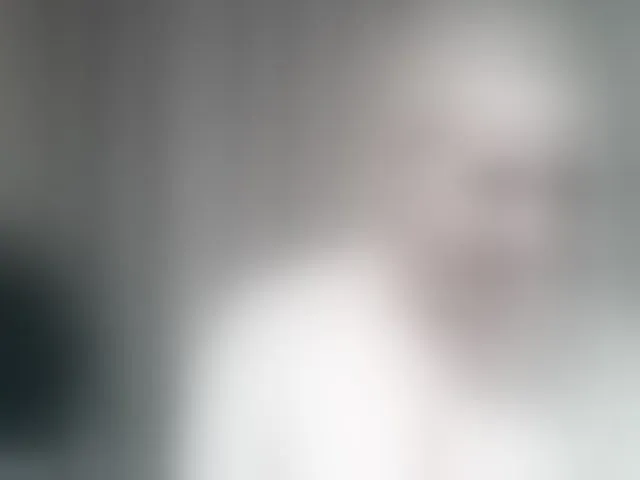 Live sex webcam photo for mariska-kiska #293102918