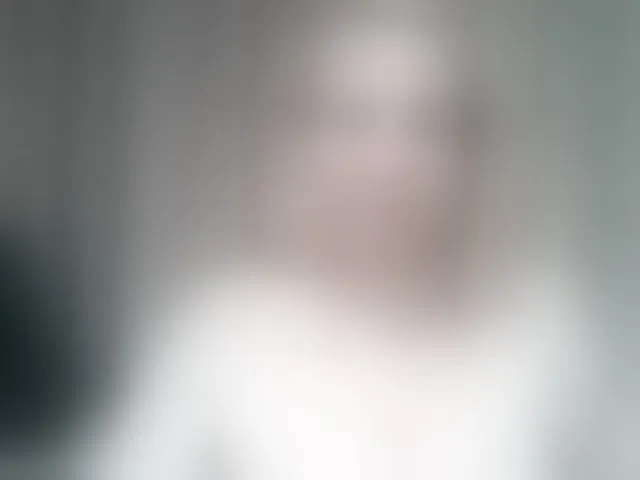 Live sex webcam photo for mariska-kiska #293180448