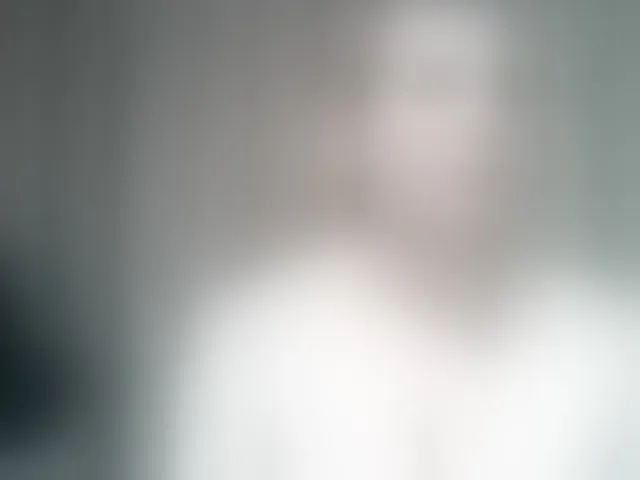 Live sex webcam photo for mariska-kiska #293186353