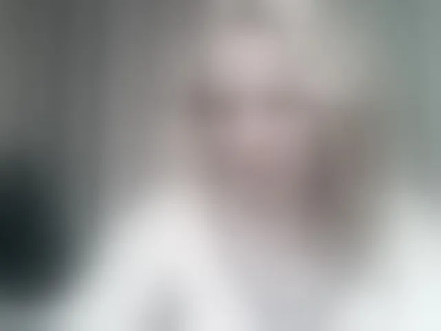 Live sex webcam photo for mariska-kiska #293298546