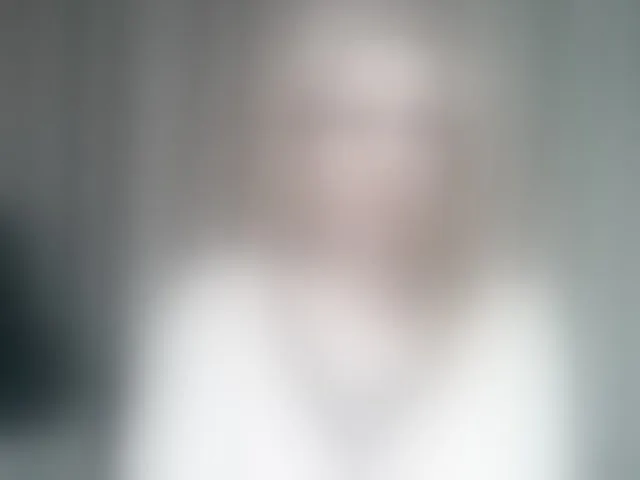Live sex webcam photo for mariska-kiska #293358329