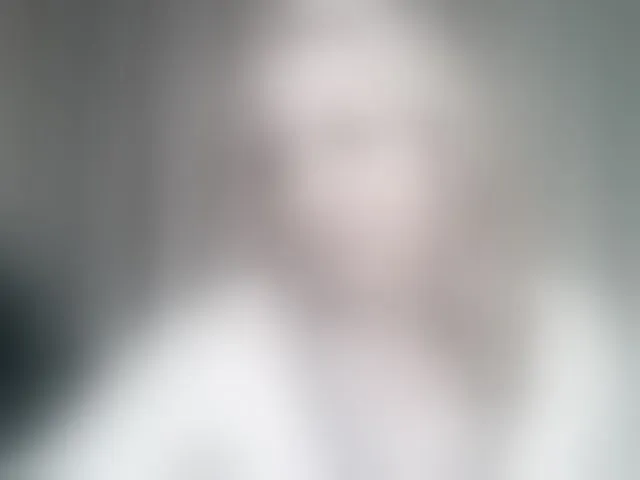 Live sex webcam photo for mariska-kiska #293608496