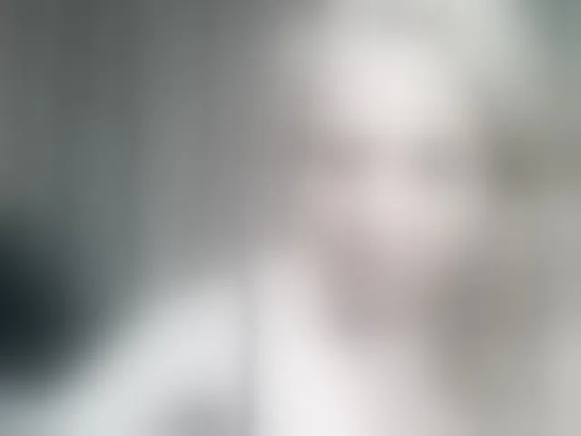 Live sex webcam photo for mariska-kiska #293847400