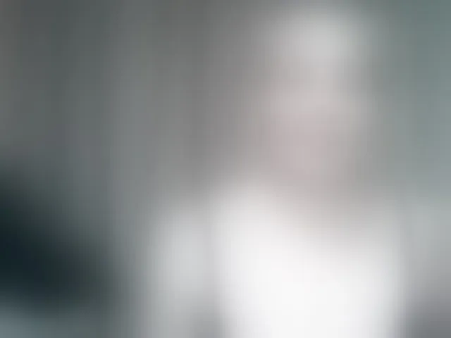 Live sex webcam photo for mariska-kiska #293852497