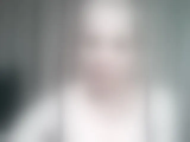 Live sex webcam photo for mariska-kiska #293868573
