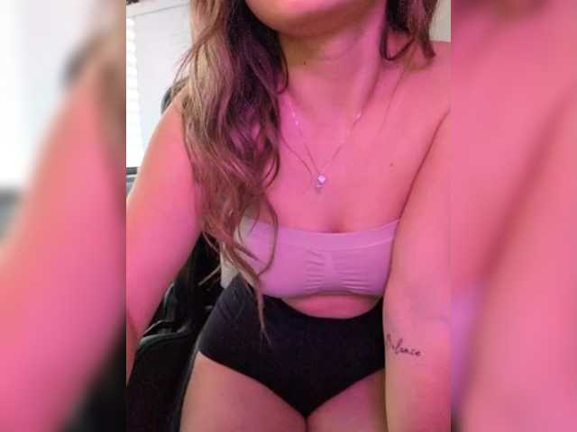 Live sex webcam photo for marry888 #292190032